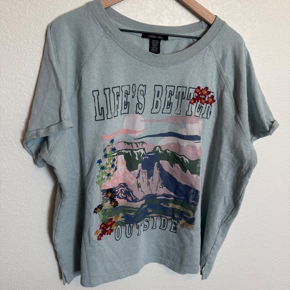 Gorpcore Nature Graphic Sable Sky Embroidered Flower Top 3X Blue